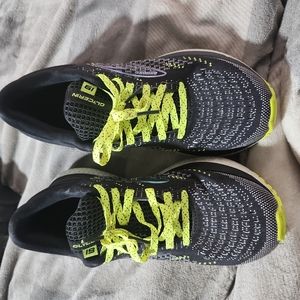 Nice pair of tennis shoes worn twice